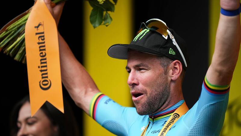 Nach verlorenem Rekord: Rad-Idol Merckx gratuliert Cavendish Mark Cavendish holte seinen 35. Etappenerfolg bei der Tour.