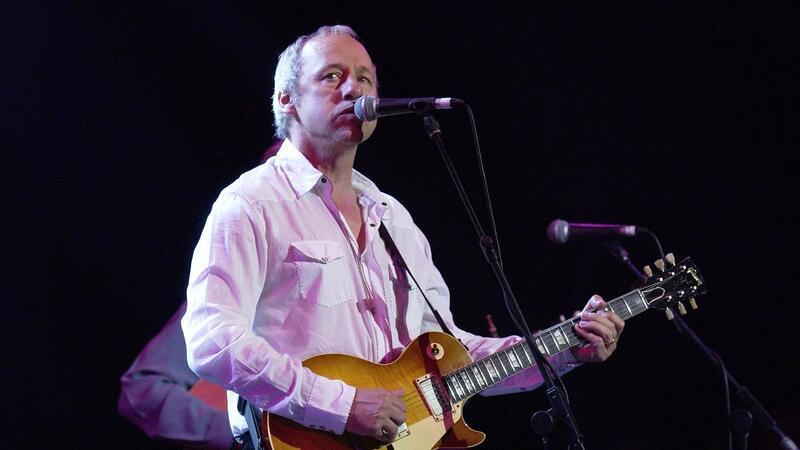 Mark Knopfler versteigert Gitarrensammlung Mark Knopfler hatte „wunderbare Zeiten“ mit seinen zahlreichen Gitarren.