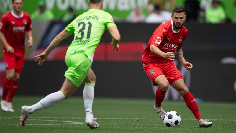 Bundesliga-Profi Marnon Busch: „Stade ist und bleibt unsere Heimat“ Marnon Busch spielt seit 2017 in Heidenheim, ist seit dem Aufstieg aber nicht mehr die unangefochtene Stammkraft.