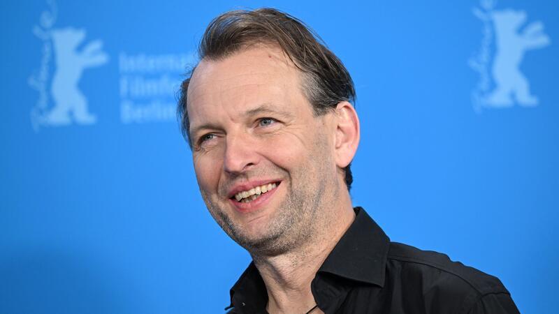 Kameramann Martin Gschlacht gewinnt Silbernen Bären Martin Gschlacht hat die Kamera bei dem Film „Des Teufels Bad“ geführt.