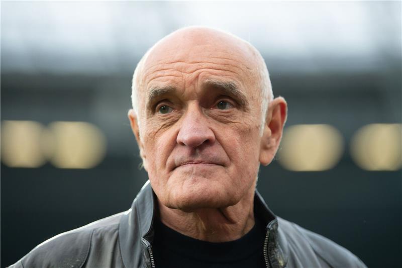Optiker Hannig in Harsefeld wird von Großbetrieb übernommen Martin Kind ist auch Boss von Fußball-Zweitligist Hannover 96. Foto: dpa