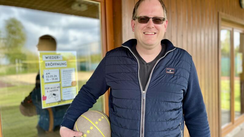 Martin Schlupkothen ist der Leiter der Samtgemeindejugendpflege und wird künftig der Ansprechpartner für Kinder und Jugendliche im Jugendblockhaus Hammah sein.