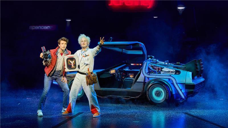 Marty McFly und Doc Brown gehen jetzt in Hamburg auf Zeitreise.