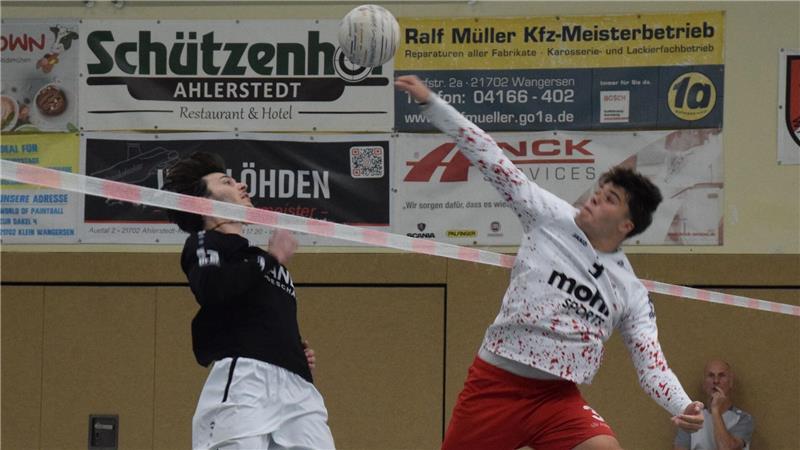 Marvin Becker gewinnt das Blockduell.