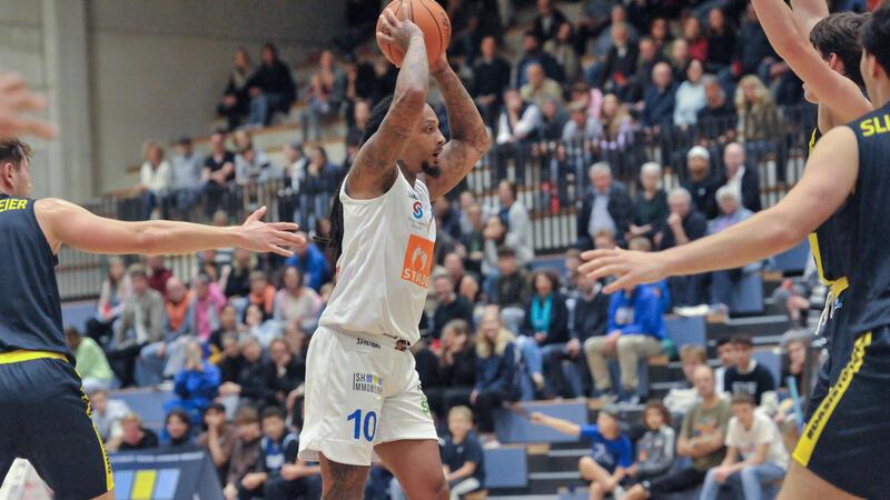 VfL Stade geht im Spitzenspiel der Basketball-Regionalliga unter Marvin Boadu fehlte den Stadern kurzfristig im Spitzenspiel.