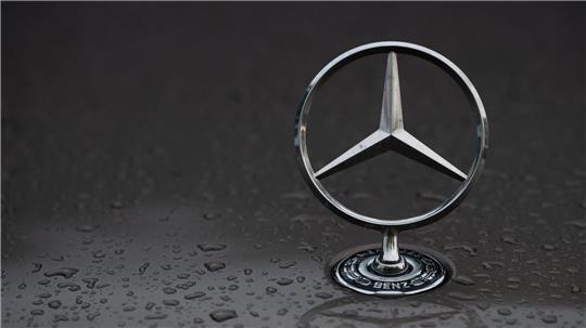 Neuer Rückschlag für Mercedes: Gewinn bricht ein Massiver Gewinneinbruch bei Mercedes-Benz. (Foto Archiv)