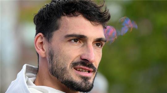 Mats Hummels lobt die BVB-Rückholaktion vor dem Spiel gegen Werder Bremen.
