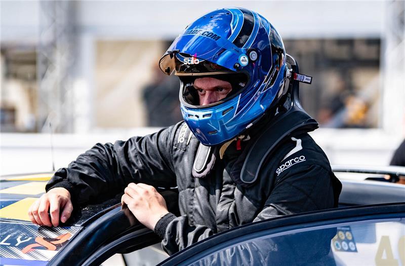 Mats Jonas: Beckdorfer feiert Heimsieg bei RallyX-Debüt Mats Jonas hat in dieser Saison bereits ein Rennen in der Deutschen Meisterschaft gewonnen.