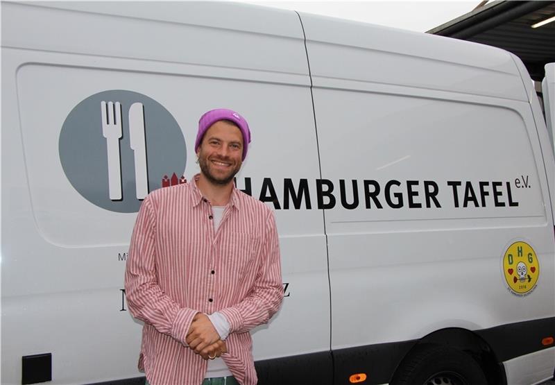 Mats Regenbogen ist in die Fußstapfen seiner Großmutter getreten und hat die Leitung der Hamburger Tafel übernommen. Foto: Gehm