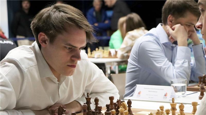 Matthias Blübaum hat sich überraschend für das Turnier der möglichen WM-Herausforderer qualifiziert.