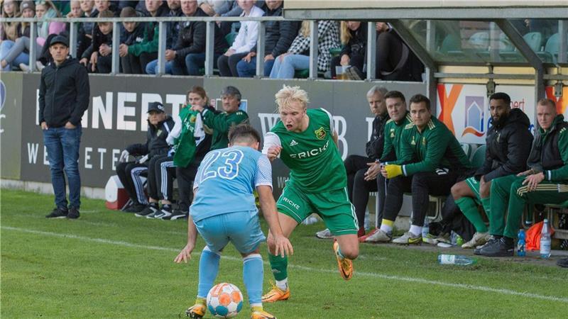 Der nächste Club aus der Abstiegszone zu Gast in Heeslingen Matti Cebulla (hier im Heimspiel gegen Lupo Martini Wolfsburg) wird im Heimspiel gegen Arminia Hannover wegen einer Gelb-Sperre fehlen. Foto: Demmer