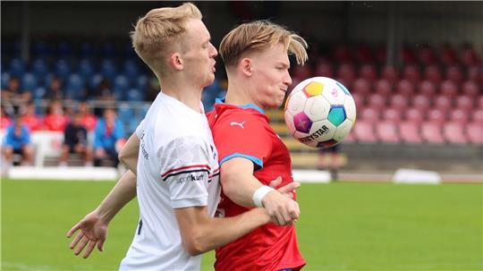 Maurits Nagel (rechts) glich für D/A II zum 1:1 aus.