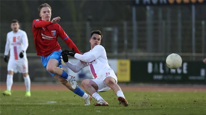 Maurits Nagel steht gegen den Spitzenreiter in der Startelf.
