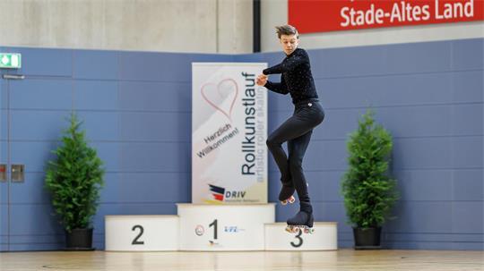 Max Grüschow muss alle schwierigen Sprünge sauber stehen.
