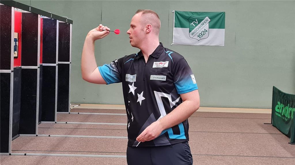 Max Hopp gab sich gegen die Hobbyspieler keine Blöße und gewann jedes einzelne L...