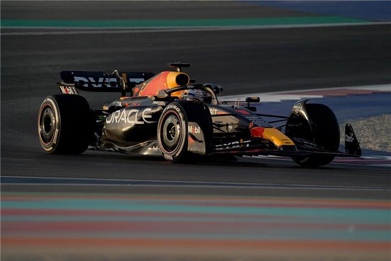 Verstappen in der Qualifikation für Doha nicht zu schlagen Max Verstappen aus den Niederlanden vom Team Oracle Red Bull ist auf der Strecke in Doha unterwegs.