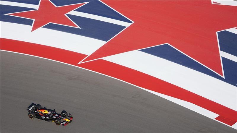 Verstappen gibt McLaren-Duo Lehrstunde Max Verstappen lässt der Konkurrenz keine Chance.