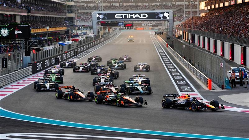 Norris-Liebeserklärung mit Tränen nach dem WM-Triumph Max Verstappen verteidigt souverän die Pole.