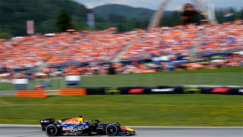 Max Verstappen war vor vielen niederländischen Fans zufrieden mit Platz zwei.