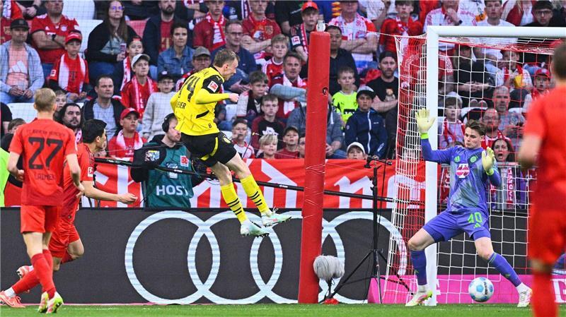 Kein Münchner Wunder-„Gelaber“ nach wildem Klassiker Maxi Beier köpfte zur BVB-Führung ein.