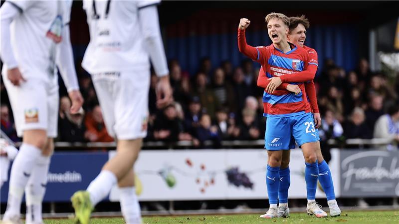 Maximilian Geißen fällt wegen eines Kreuzbandrisses mehrere Monate aus.