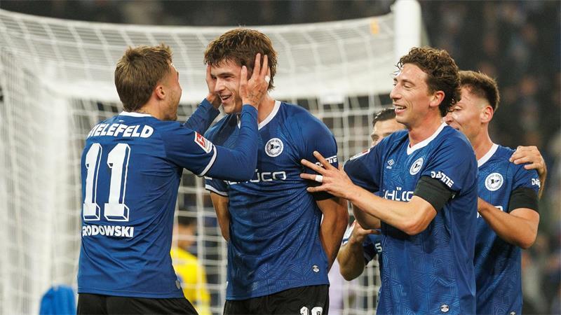 Maximilian Großer bringt Bielefeld in Führung.