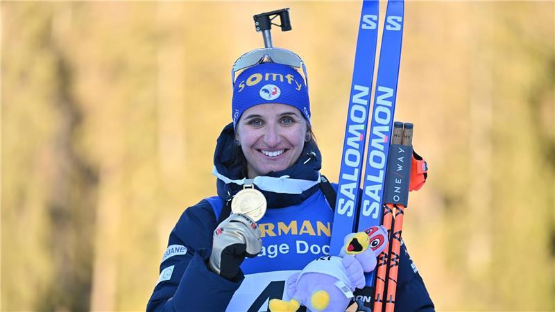 Sperre nach Kreditkartenaffäre: Simons Olympia-Start möglich Medaillensammlerin: Julia Simon holte schon zehnmal WM-Gold. (Archivbild)