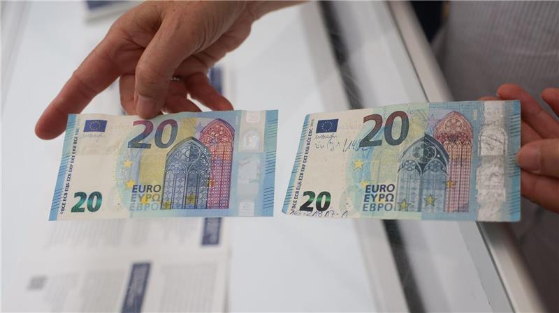 Bundesbank: Geldfälscher bevorzugen gängige Scheine Mehr Falschgeld im Zahlungsverkehr entdeckt.