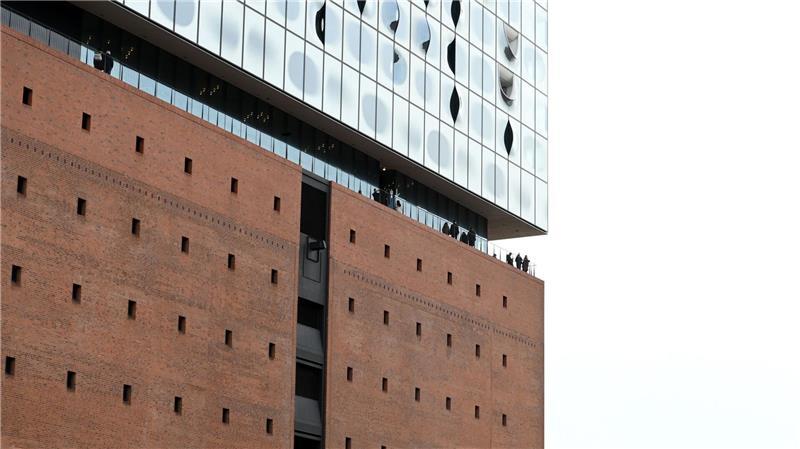 Mehr Gäste buchten in Hamburg im Mai eine Unterkunft - allerdings bleiben sie im Schnitt weniger Nächte (Archivbild).