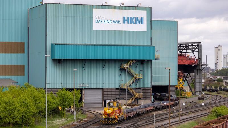 Mehr Industrieunternehmen planen Stellenabbau 