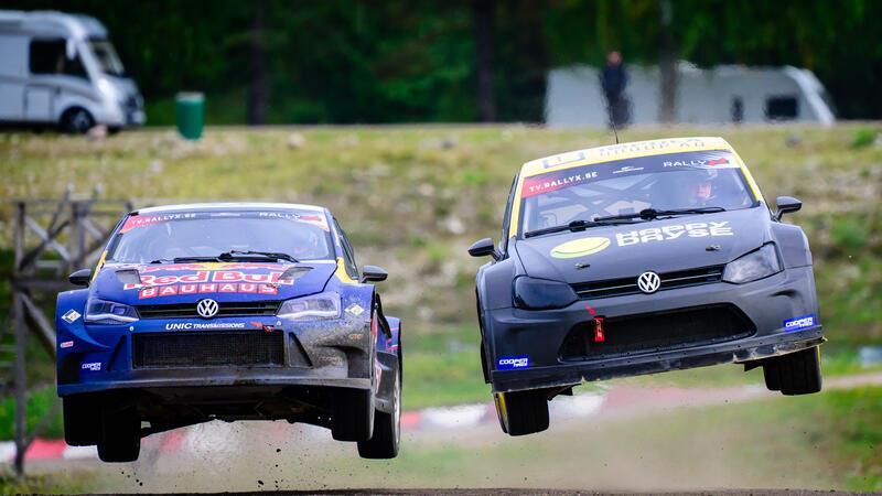 Mehr als 100 Autos aus fünf verschiedenen Klassen gehen im Saisonfinale der RallyX Nordic auf dem Estering an den Start.