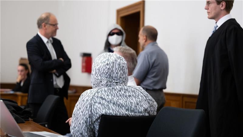 Mehr als 28.000 Tonträger sollen verkauft und geschätzt mindestens 285.000 Euro erwirtschaftet worden sein. (Archivbild)