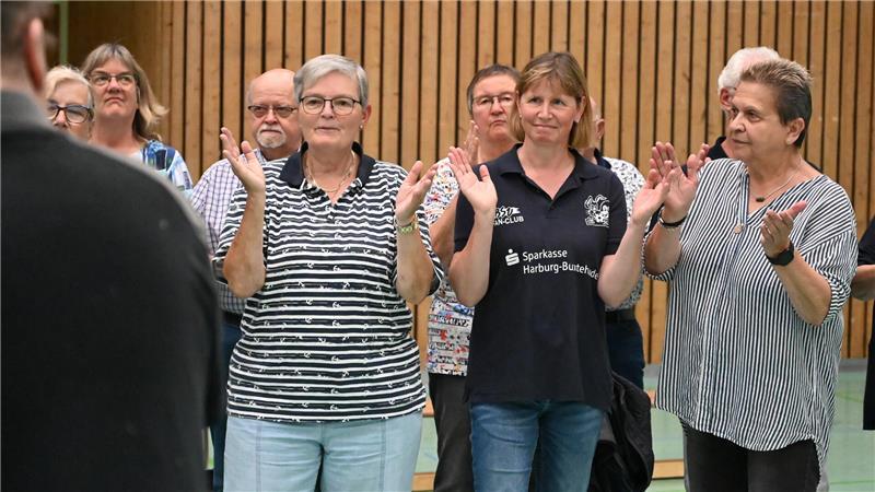 Mehr als 30 Fans waren dabei.