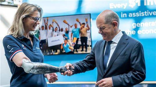 Mehr als 3.000 Vertreter von Regierungsstellen und Zivilorganisationen aus 100 Staaten kommen noch bis Donnerstag zum 3. Weltgipfel für Menschen mit Behinderung zusammen.