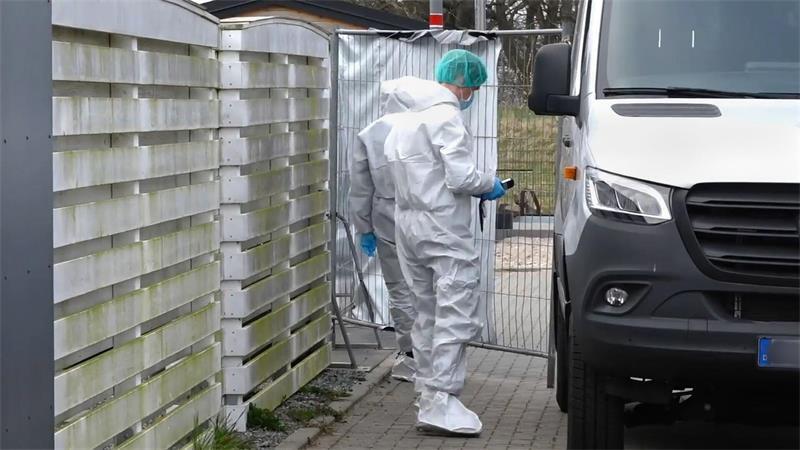 Mehr als ein Jahr nach dem Verschwinden einer Frau aus Noer wurde ein Tatverdächtiger verhaftet. (Archivbild)