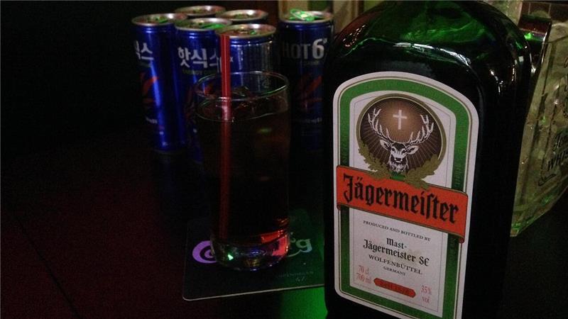Mehrere Flaschen Jägermeister wurden aus einer Gaststätte in Stade entwendet (Symbolbild).