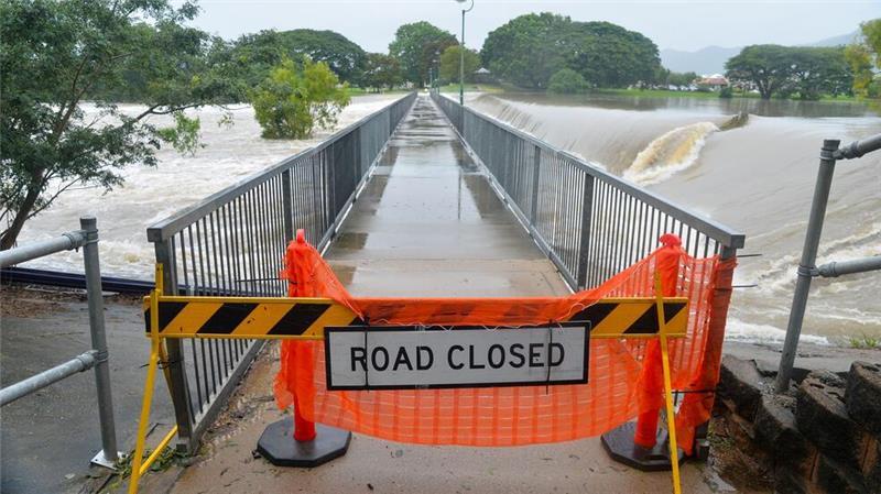 Rekord-Regen in Australien: Hochwasser lockt Krokodile an Mehrere Flüsse sind über die Ufer getreten, Straßen sind gesperrt.