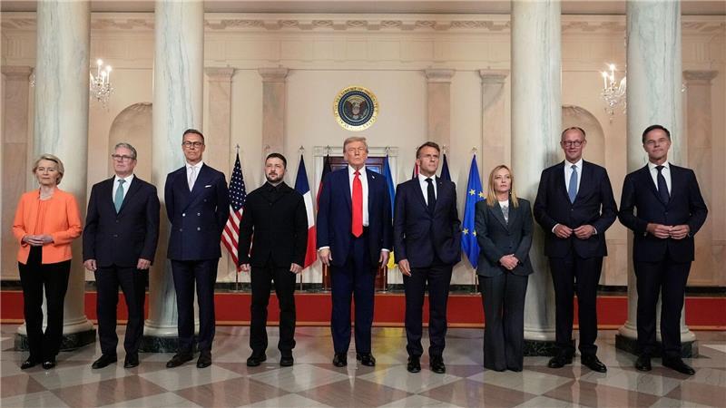 Europäer arbeiten an Garantien für Kiew - keine US-Truppen Mehrere Staats- und Regierungschefs reisten mit Selenskyj nach Washington.