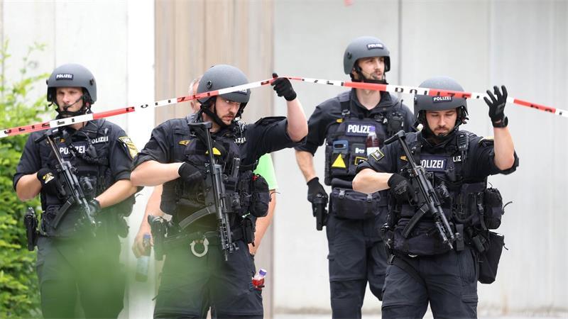 Mehrere Verletzte an Gymnasium - 16-Jähriger festgenommen