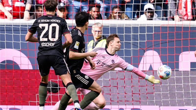 Mehrfach im Blickpunkt: Bayern-Keeper Manuel Neuer.