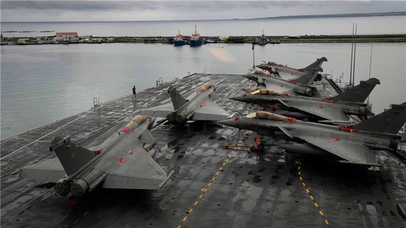 Kann die Atommacht Frankreich ganz Europa schützen? Mehrmals im Jahr wird mit französischen Kampfjets Abschreckung geübt. (Archivbild)