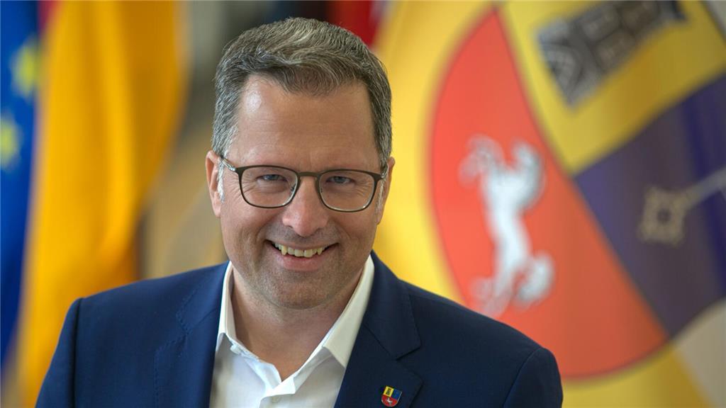 „Mein Mensch des Jahres ist unser Leitstellen-Leiter Wilfried Sprekels, der sich...