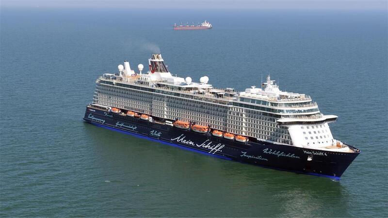 Große Pläne für den Sommer: Das hat TUI Cruises in Bremerhaven vor "Mein Schiff 4" Foto: Scheer