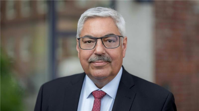 Melf Grantz (SPD) kündigt seinen Rücktritt an. 