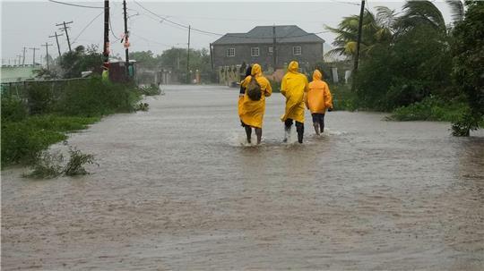 Hurrikan „Melissa“ wütet auf Jamaika und steuert auf Kuba zu „Melissa“ hat Jamaika mit voller Wucht getroffen.