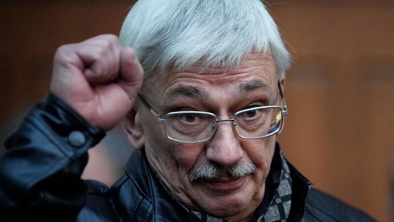 Kriegsgegner Orlow droht Lagerhaft in Russland „Memorial“-Vorstandsmitglied Oleg Orlow droht eine mehrjährige Lagerhaft in Russland.