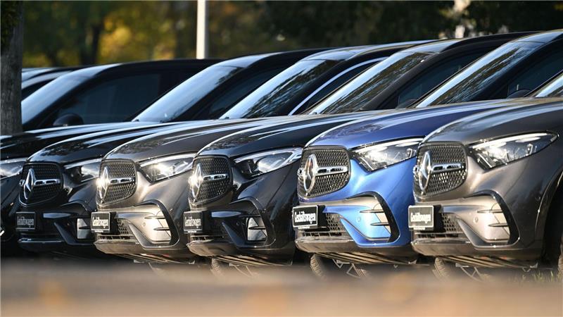 Mercedes-Benz verkauft weniger Fahrzeuge. (Archivbild)