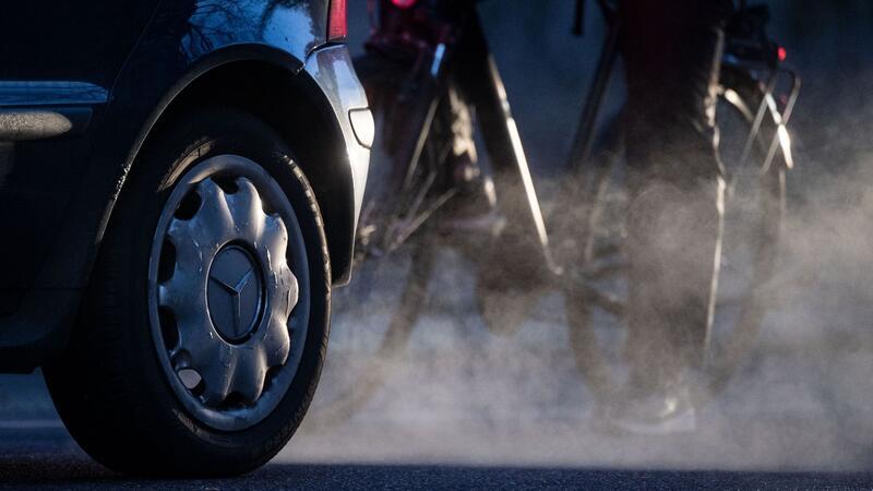 Mercedes muss sich seit Jahren mit Abgas-Vorwürfen auseinandersetzen.