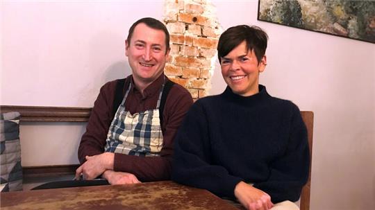 Merle und Matthias Pape betreiben seit fast drei Jahren das Hotel Gut Schöneworth in Freiburg. Kürzlich wurden sie mit dem Gründerstar-Sonderpreis „Tradition trifft Kreativität“ ausgezeichnet.