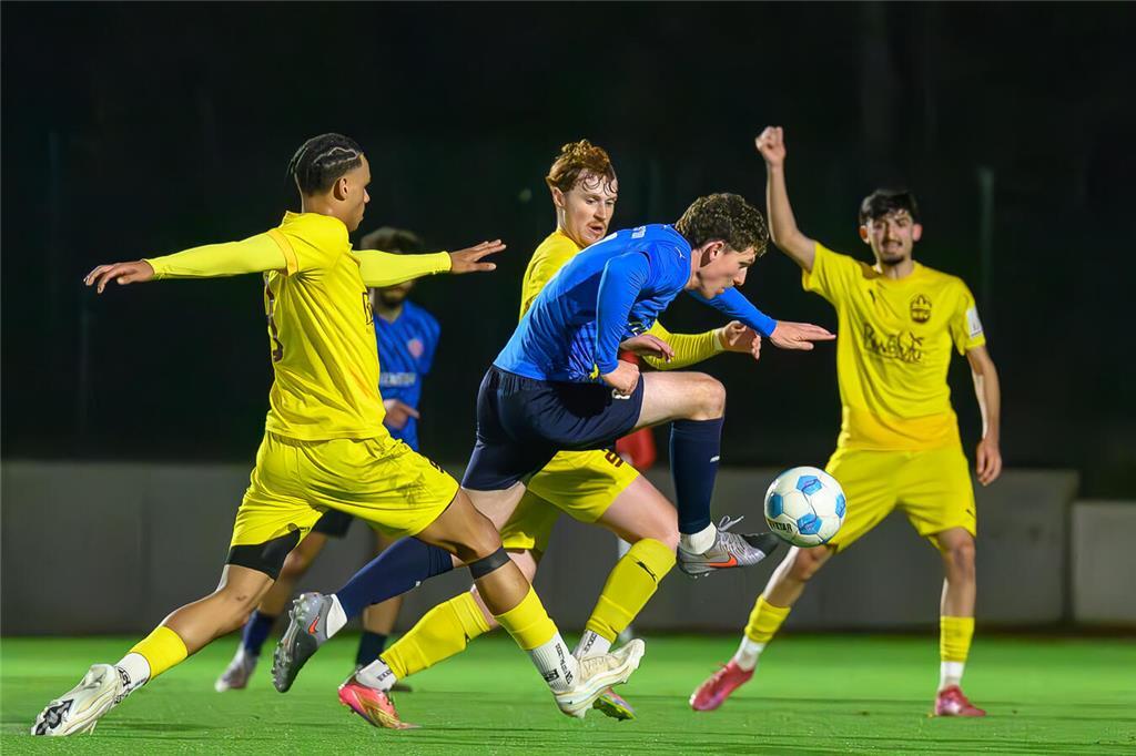 Merten Hiller gegen drei Rotenburger